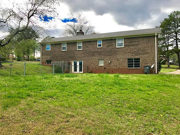 2nd image of 11 Buckhorn Dr