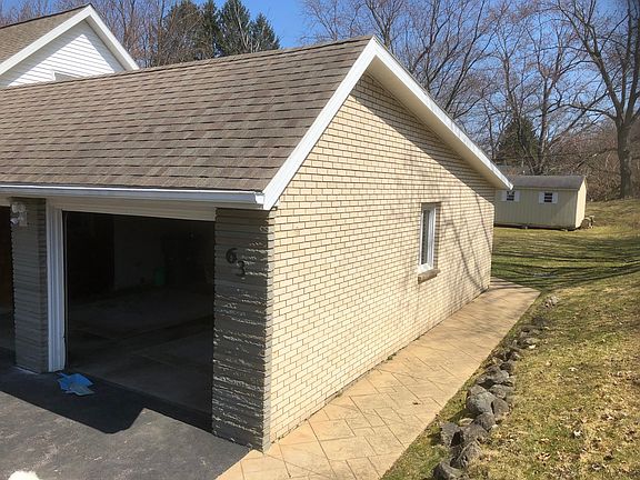 Stamped concrete walkway