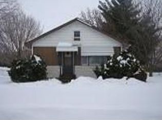 702 S 6th St, Mapleton, IA 51034