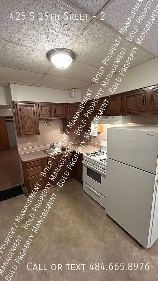 Building Photo - 425 S 15th St #2