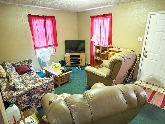 3rd image of 569 Whippoorwill Dr