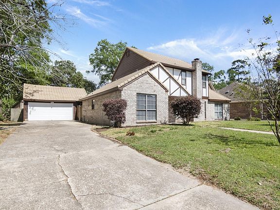 4th image of 7811 17th Green Drive