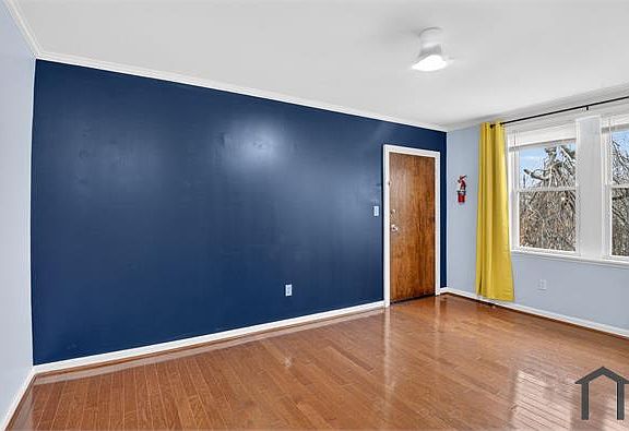3rd image of 1364 Constitution Ave NE APT 1