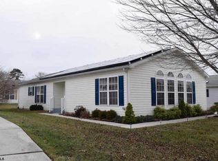 226 Pebble Beach Dr, Mays Landing, NJ 08330