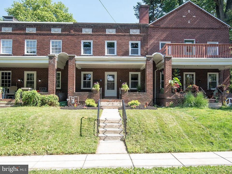 1st image of 1073 Columbia Ave