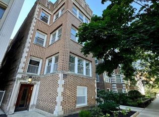 447oak, Chicago, IL 60657