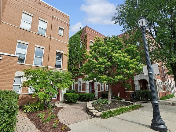 3rd image of 521 Chicago Ave #H