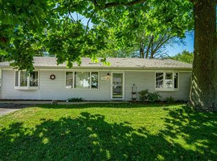 1409 Fairlane St, Valparaiso, IN 46383