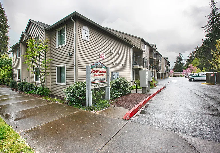 11710 - 11712 SE Powell — Photo 23