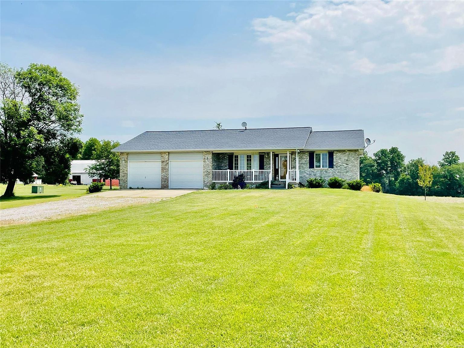 9211 N Humbert Rd, Brighton, IL 62012 Zillow