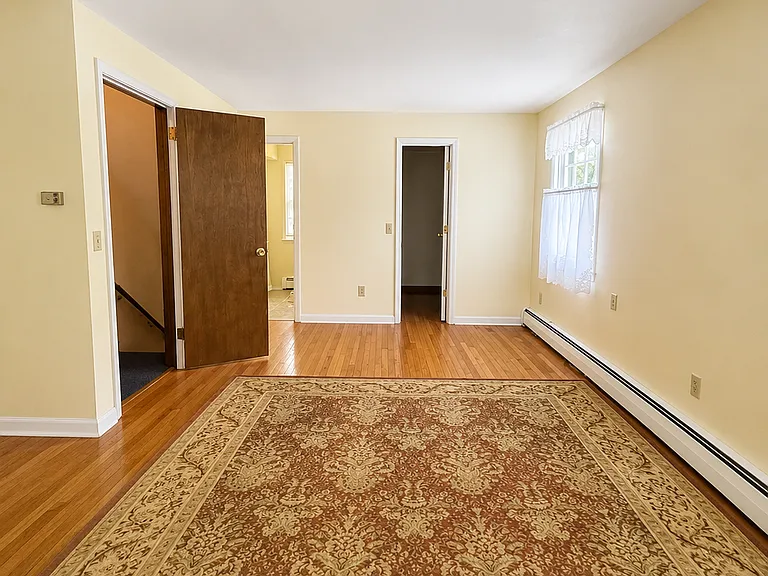 240 Ridgefield Rd #1 — Photo 10
