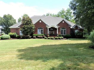 1142 Lake Ridge Xing, Madisonville, KY 42431