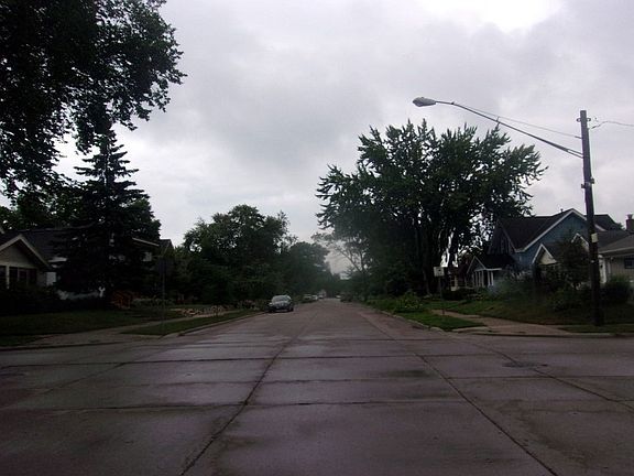 5th image of 4456 45th Ave S