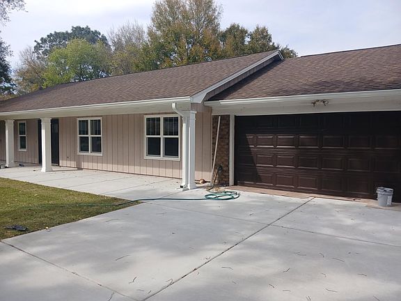 3rd image of 7371 Baywoods Ln