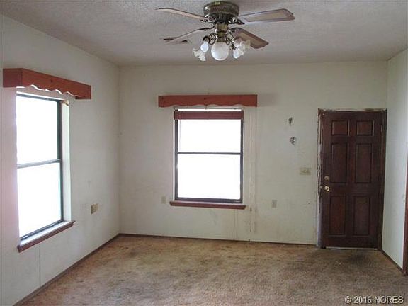 2nd image of 207 S Okfuskee Ave