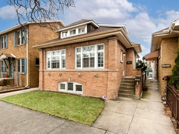 5832 N Sacramento Ave, Chicago, IL 60659