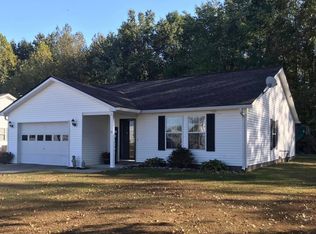 711 W Fairground Rd, Scottsburg, IN 47170