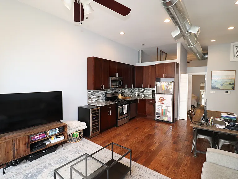 707 N Milwaukee Ave #3R — Photo 7