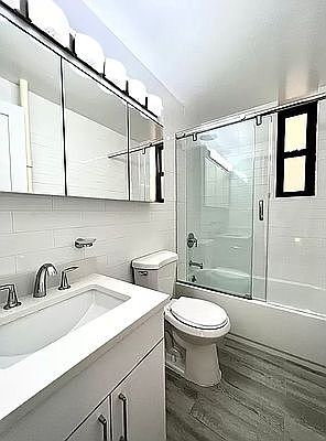 5th image of 25 W 68th St #9A