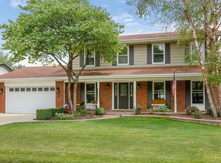 7109 Wirth Dr, Darien, IL 60561