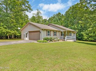 317 Will Dr, Crossville, TN 38555