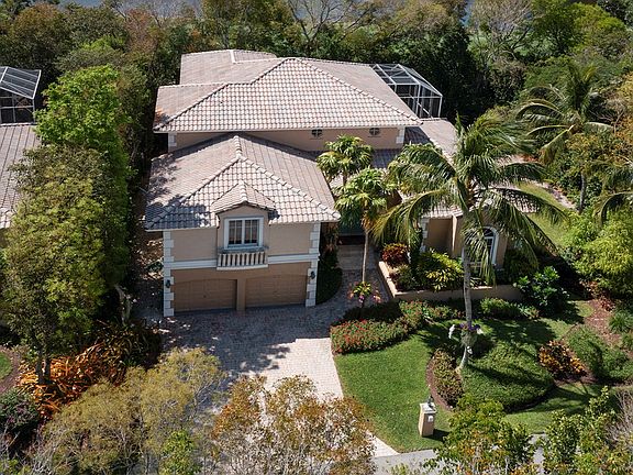 4th image of 8 Hardwood Hammock Dr
