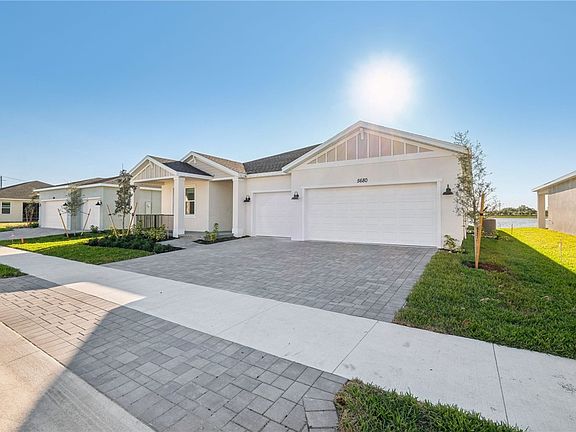 2nd image of 5680 Hampton Park Cir
