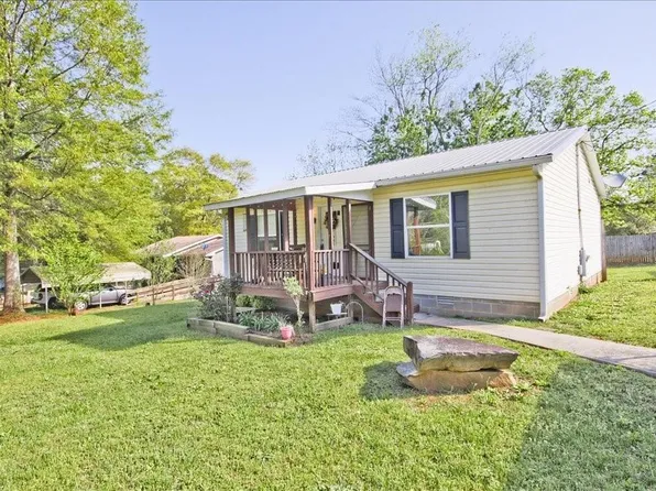 56 Ash St, Commerce, GA 30529