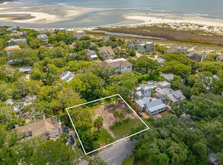4226 11th St, Saint Simons Island, GA 31522