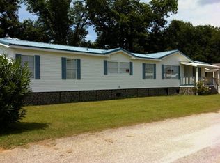 136 N Wren Ln, Robertsdale, AL 36567