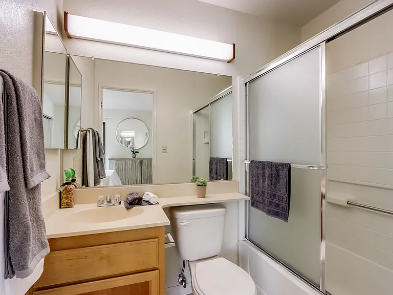 Ardenwood Forest Rental Condos — Photo 4