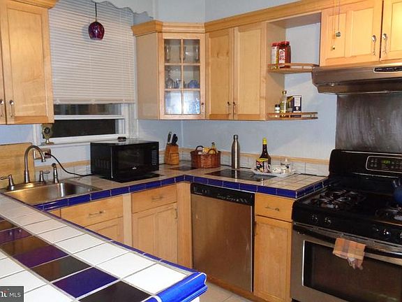 4th image of 6631 Lynford St