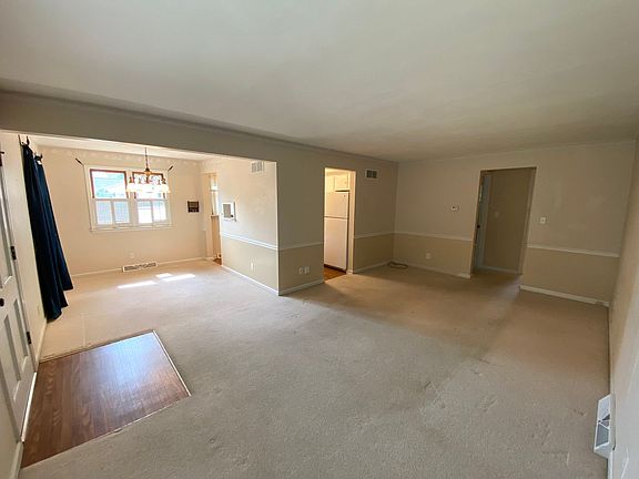 2nd image of 2901 N Rockwood Dr #1B-1BA