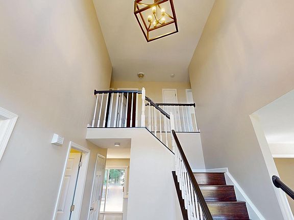 5th image of 10513 Althea Ct