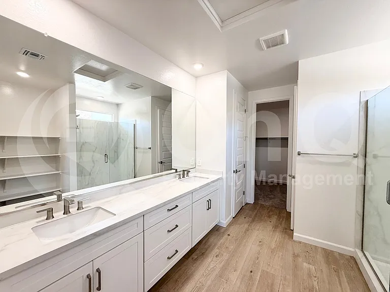 10042 S 23rd Ln — Photo 28