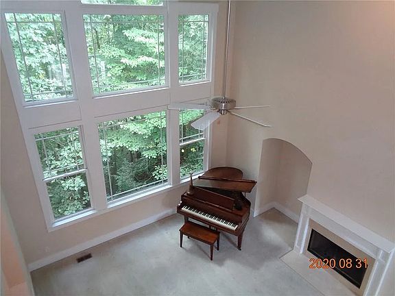 5th image of 3785 Creekview Ridge Dr