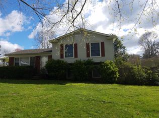 313 Foxcroft Dr, Asheville, NC 28806
