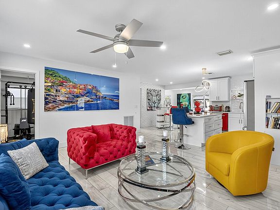 5th image of 449 SW 4th Avenue