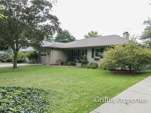 2nd image of 2325 Wilshire Dr SE