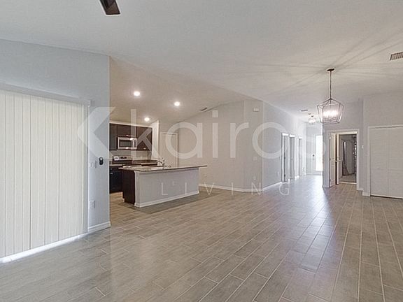 3rd image of 1045 Edgerton Ave