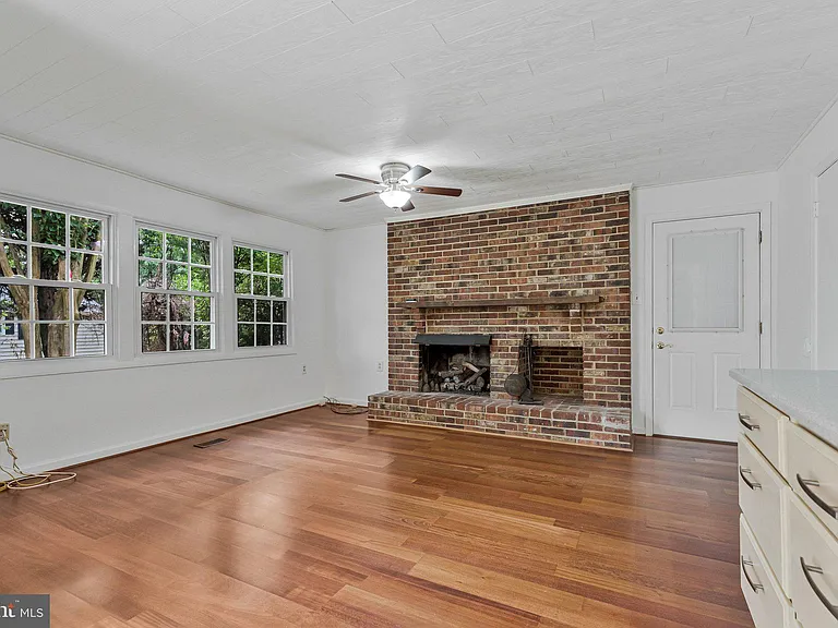 12805 Melvue Ct — Photo 11
