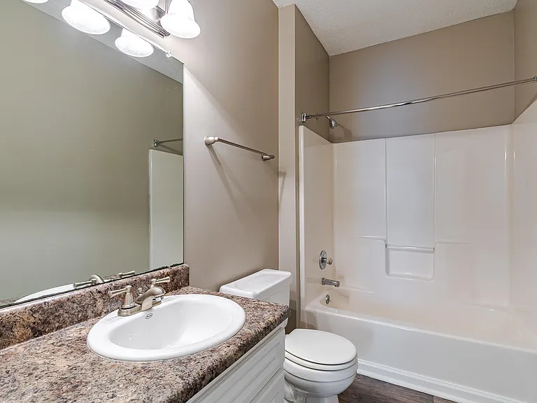 Austin Chase Apartments — Photo 7