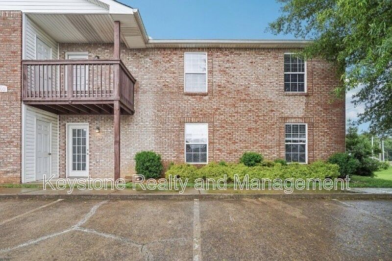 1st image of 3301 Royster Ln APT 1004