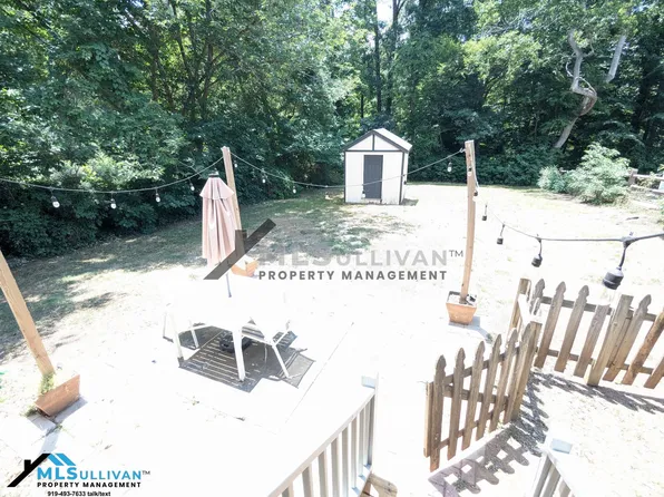 531 Lakeshore Dr, Hillsborough, NC 27278