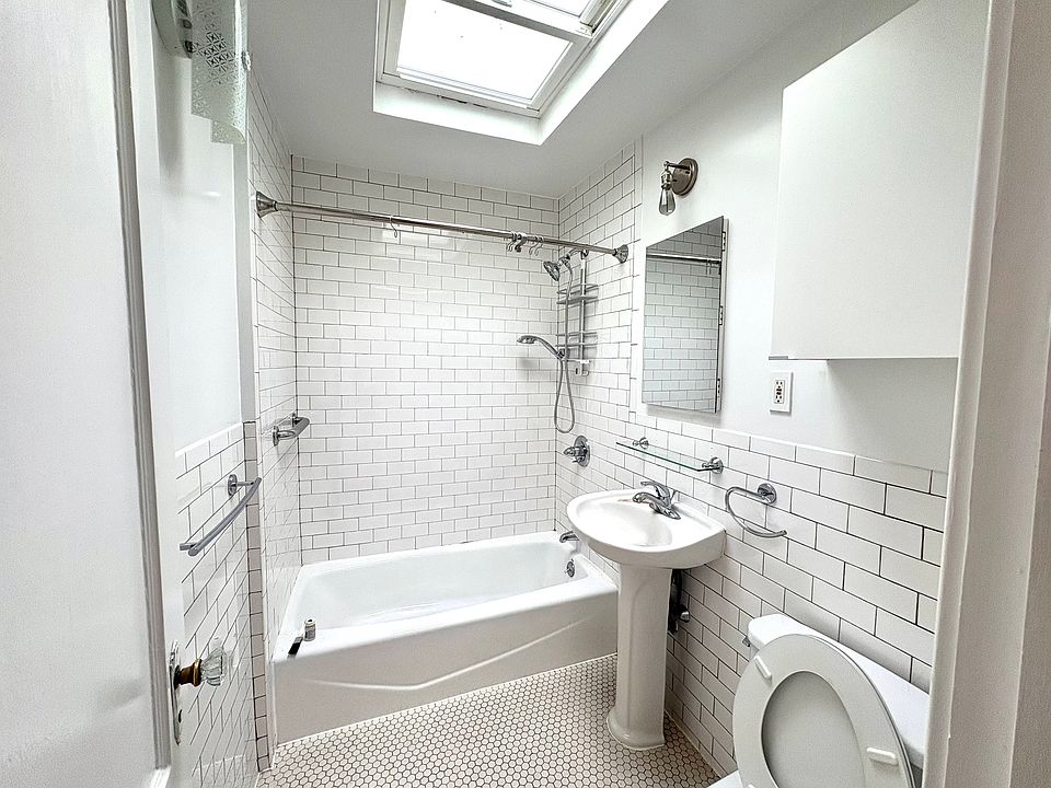 1st image of 64 Saint Johns Pl APT 4