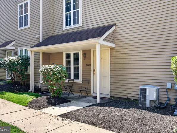 2001A Denham Ct #A, Mount Laurel, NJ 08054
