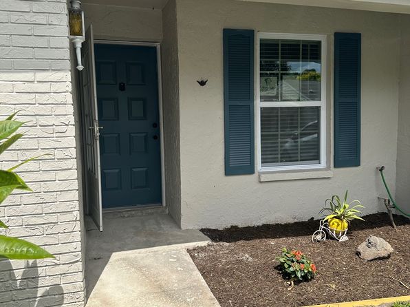 373 Estero Ct