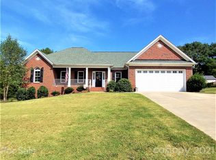 832 Rhodann Dr, Shelby, NC 28152
