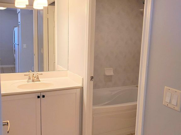 4th image of 710 Humberwood Blvd #1906