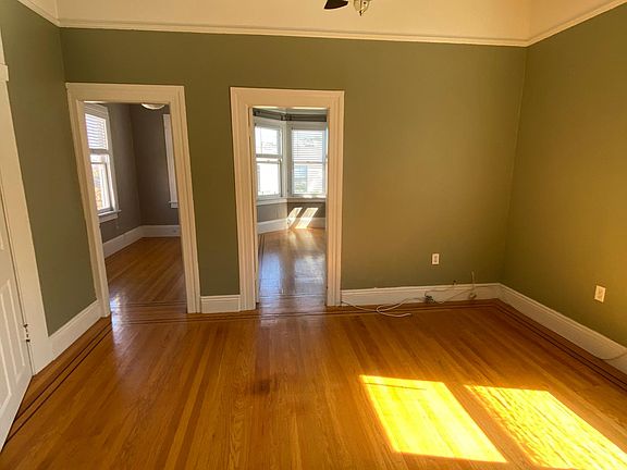 3rd image of 477 Green St #C